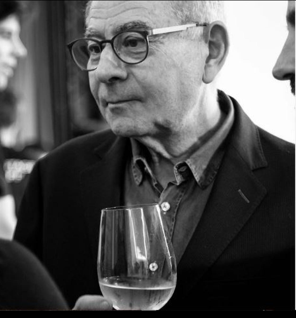 Roberto Verino también le da al vino, y muy bien, por cierto El Correo